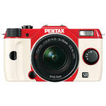 Pentax Q10 Compact Digital Interchangeable Lens Camera with 5-15mm Lens (Red / White)