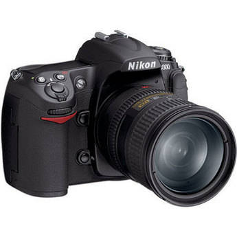 Nikon Kit de C�mera Digital SLR D300 com Lente 18-135mm