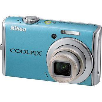 Nikon Coolpix S620 Digital Camera with Basic Accessory Kit (Sky Blue)