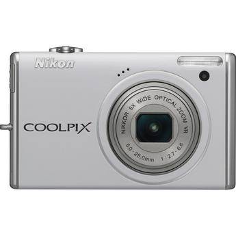 Nikon CoolPix S640 Digital Camera (White)