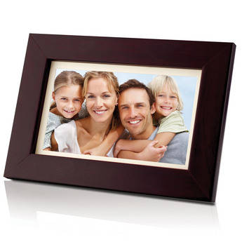 Coby DP700 7" Widescreen Digital Photo Frame (Wooden)