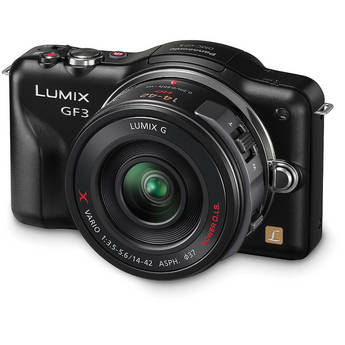Panasonic Lumix DMC-GF3 Digital Camera Kit (Black)