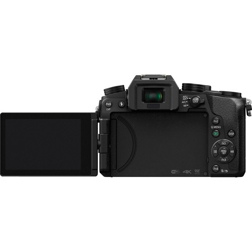 Panasonic Lumix DMC-G7 Camera with 14-140mm Lens (Rear View) 