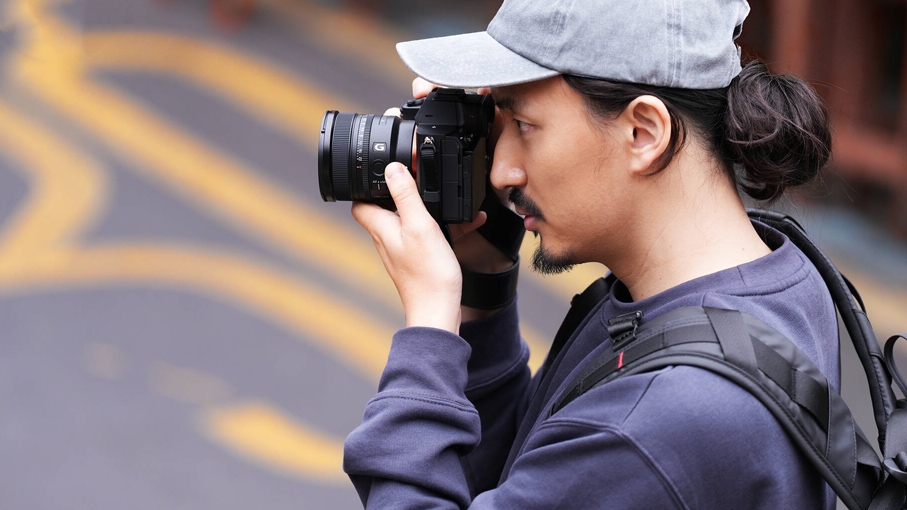 Sony's 2025: Game-Changing Lenses, Controversial Compacts and More!