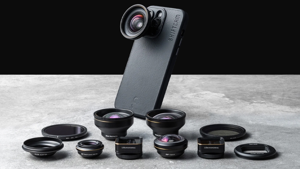 How to Choose a Mobile Add-On Lens for Your Smartphone