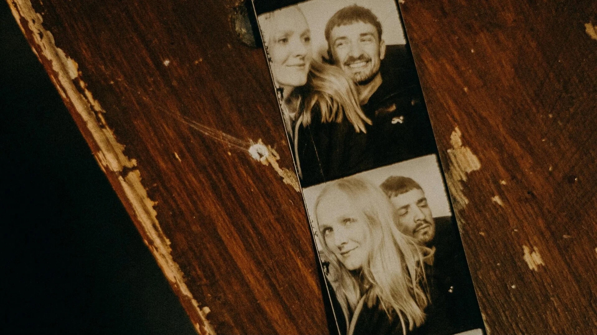 What Lens is Inside Vintage Photobooths? The Gear Behind the Classic Look — from DIY Photography