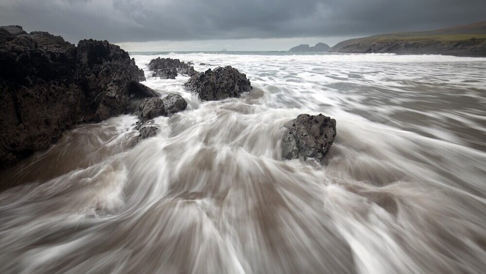 What Really Happens to Waves as You Change Shutter Speed — from Fstoppers