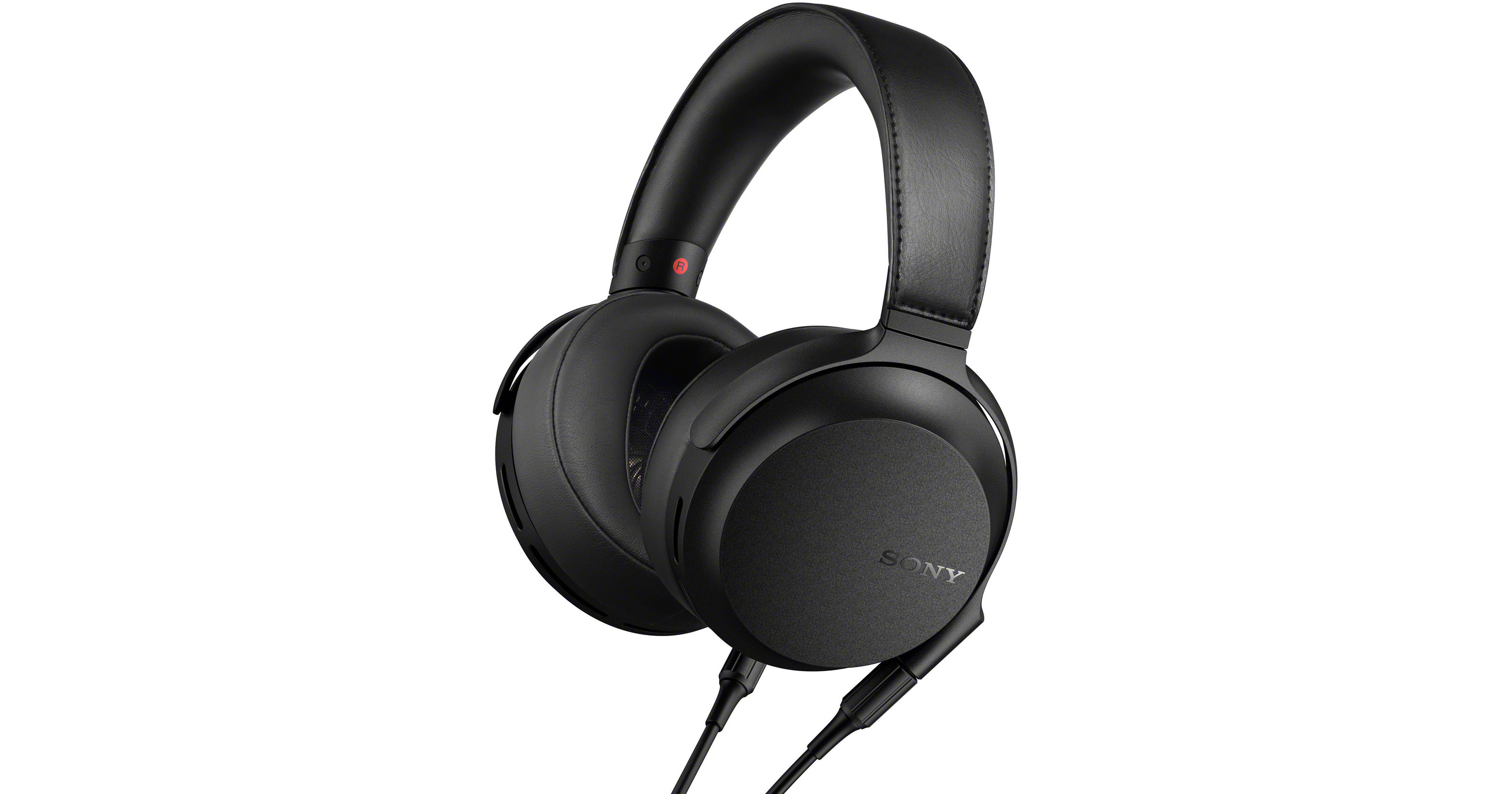 Sony MDR-Z7M2 Circumaural Closed-Back Headphones