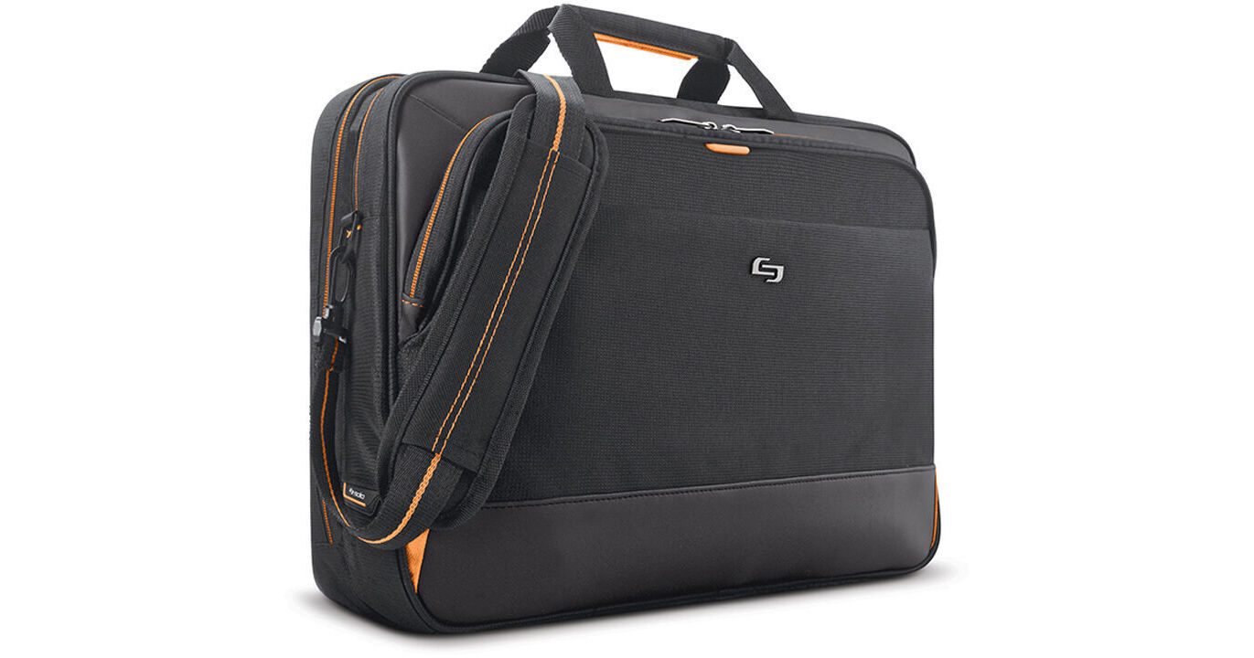 Solo Focus Carrying Case (Sleeve) for 15.6 Notebook - Gray