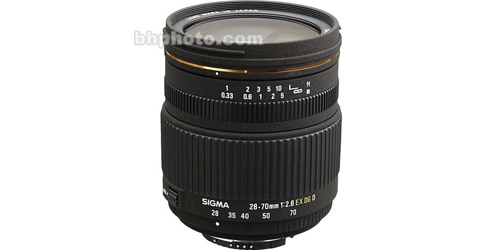 Sigma Zoom Wide Angle-Telephoto 28-70mm f/2.8 EX DG Autofocus Lens for  Nikon AF-D