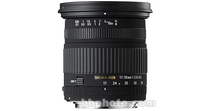 Sigma Zoom Super Wide Angle AF 17-70mm f/2.8-4.5 DC Macro Autofocus Lens  for Nikon Digital SLR Cameras