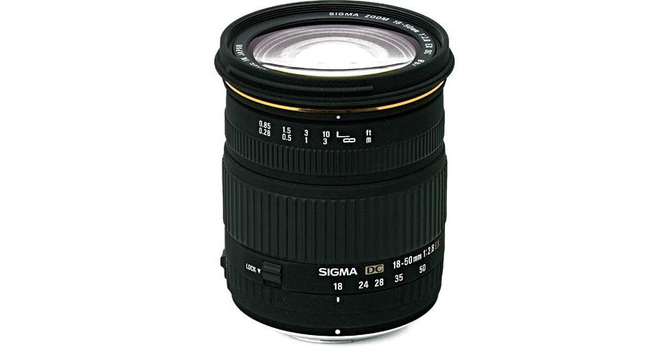 Sigma 18-50mm f/2.8 EX DC Macro Lens for Pentax Digital SLR