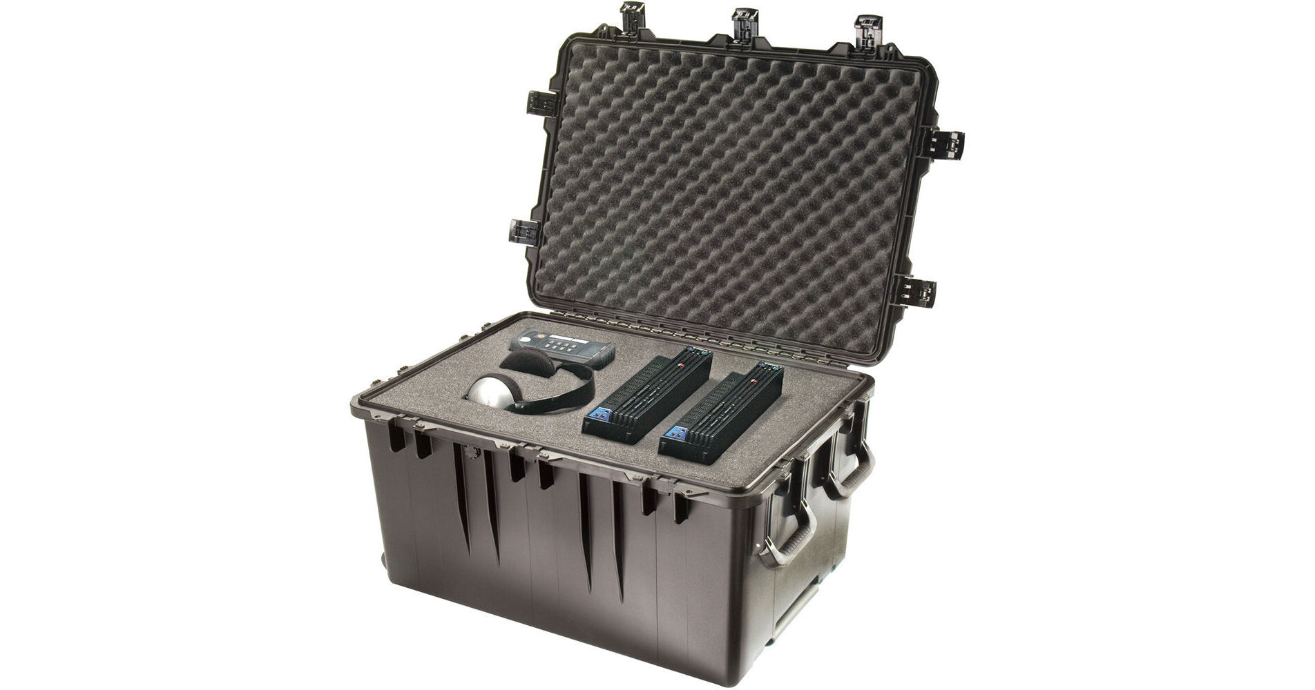 Pelican iM3075 Storm Trak Case with Foam (Black) IM3075-00001