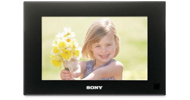 Sony DPFD70, 7" Digital Picture Frame DPFD70 B&H Photo Video