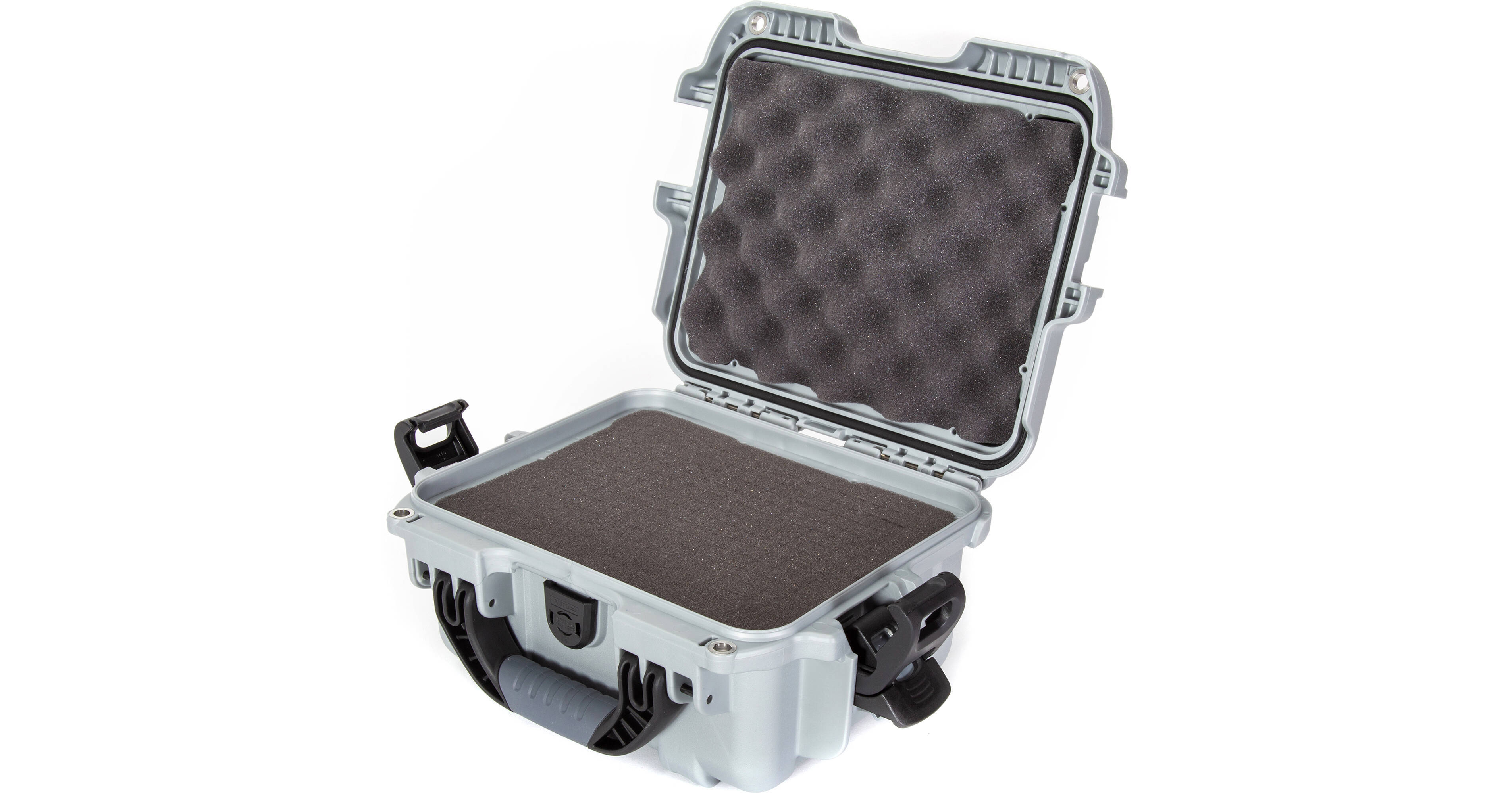 Nanuk 905 Hard Utility Case with Foam Insert (Silver) 905-1005