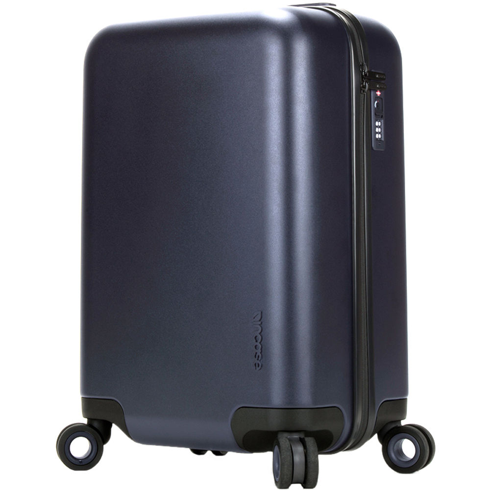 incase novi luggage review