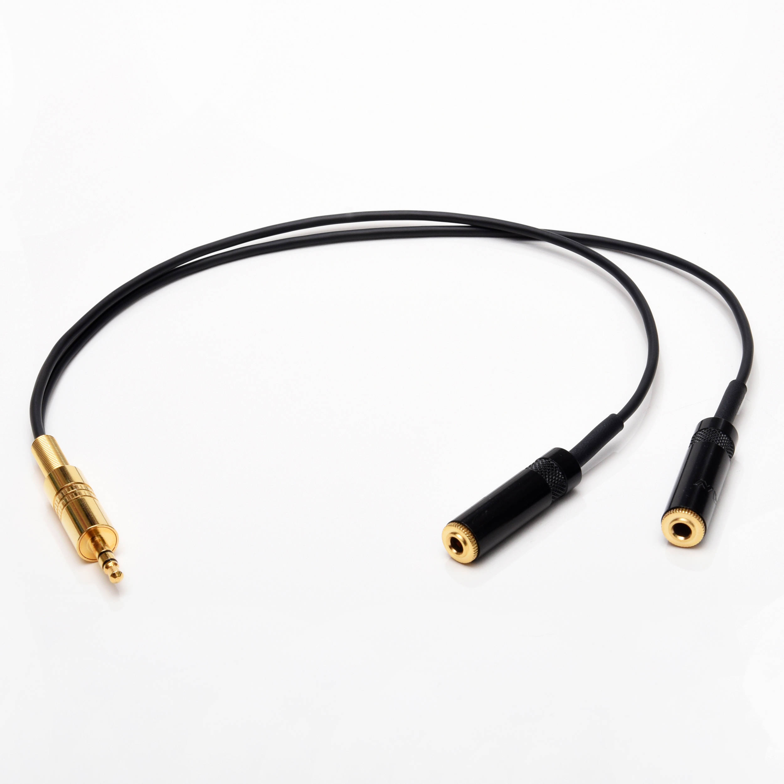 Length 8/" 3.5mm Stereo Male Plug to Dual 3.5mm Stereo Female Y-Splitter Cable