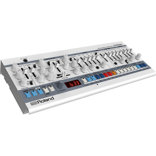 Roland n/vision Wavetable Synthesizer with K-25m Dock