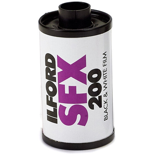 Ilford SFX 200 Black and White Negative Film (35mm Roll Film 36 Exposures)