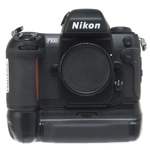 Nikon F100 35mm SLR Auto Focus Camera with MB-15 Battery Pack