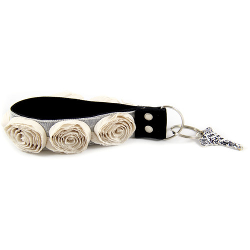 Capturing Couture Organza Key Chain (Cream)