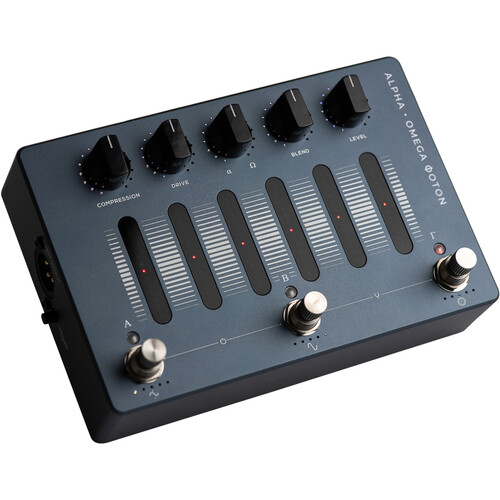 Darkglass Electronics Alpha Omega Photon Bass Distortion Pedal