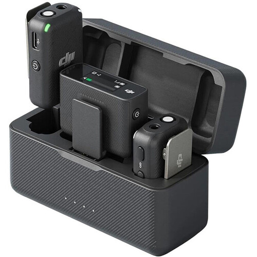 DJI Mic Dual-Transmitter Compact Digital Wireless Microphone System/Recorder for Camera & Smartphone (2.4 GHz)