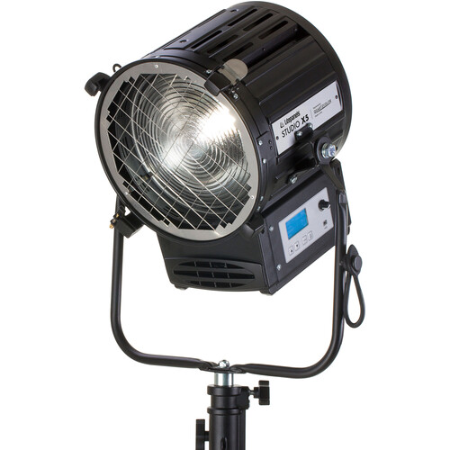 Litepanels Studio X5 Daylight LED Fresnel Light (Pole-Operated Yoke US Power Cable)