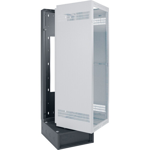 Lowell Manufacturing Wall-Mounted 40 RU 32