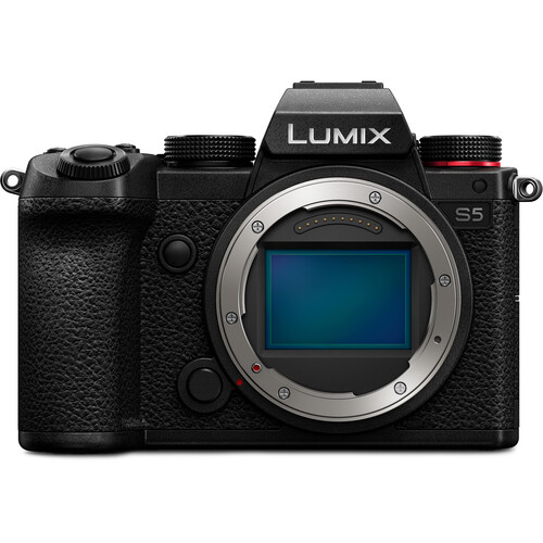 Panasonic Lumix S5: Compact, Lightweight Full-Frame Imaging