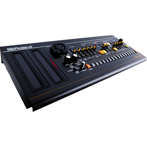 Roland VP-03 Boutique Series Portable Vocoder with Voice Step Sequencer and Built-in Gooseneck Mic