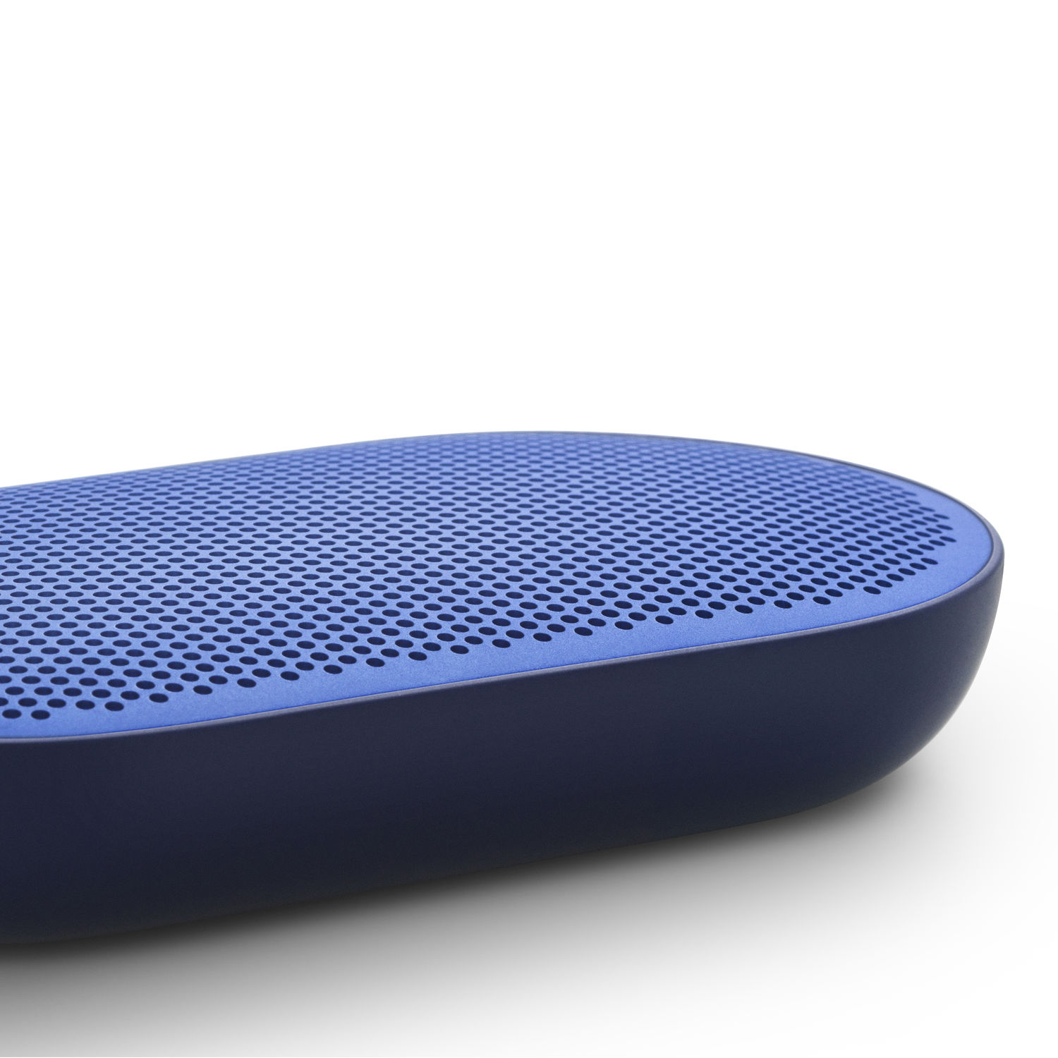 beoplay p2 natural