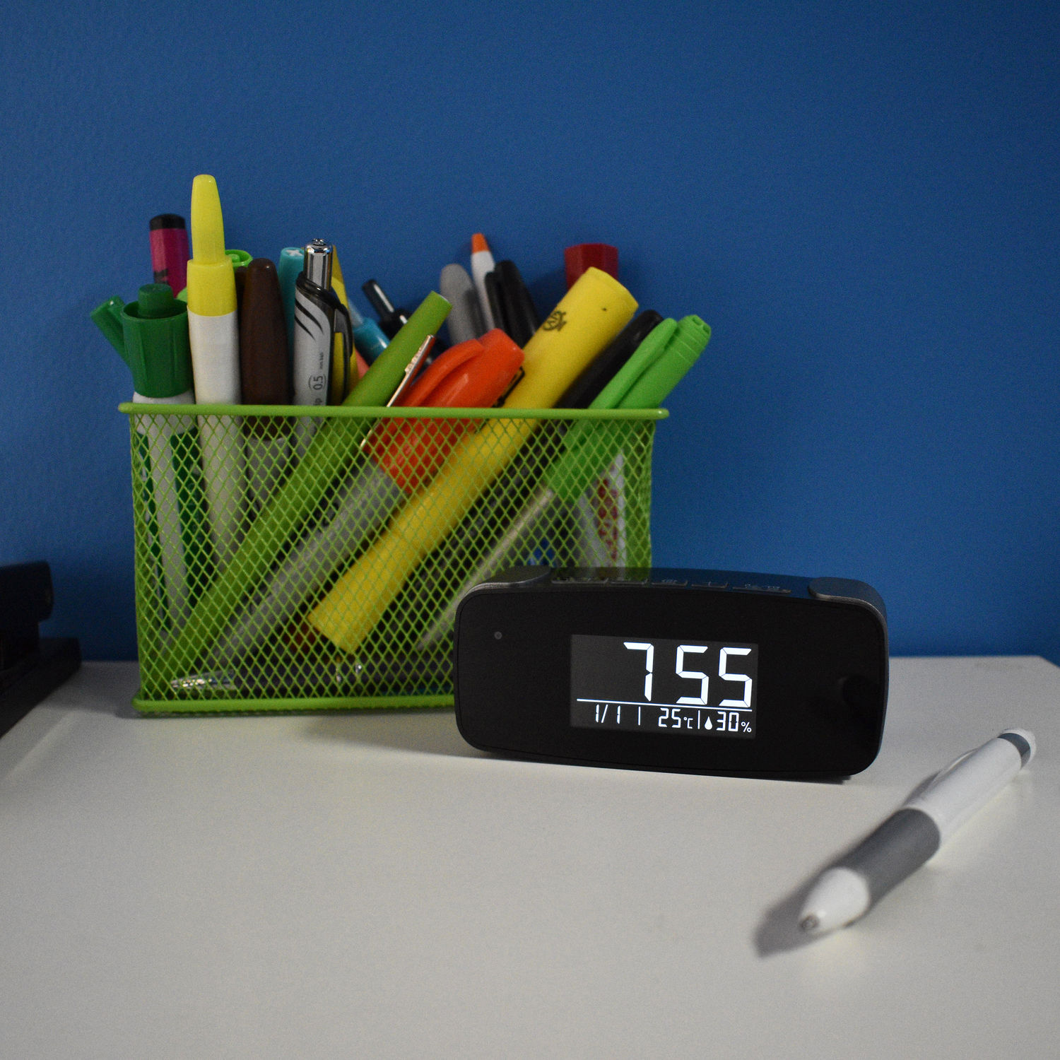 Mini Gadgets Mini Alarm Clock with 1080p Covert Night Vision Wi-Fi Camera