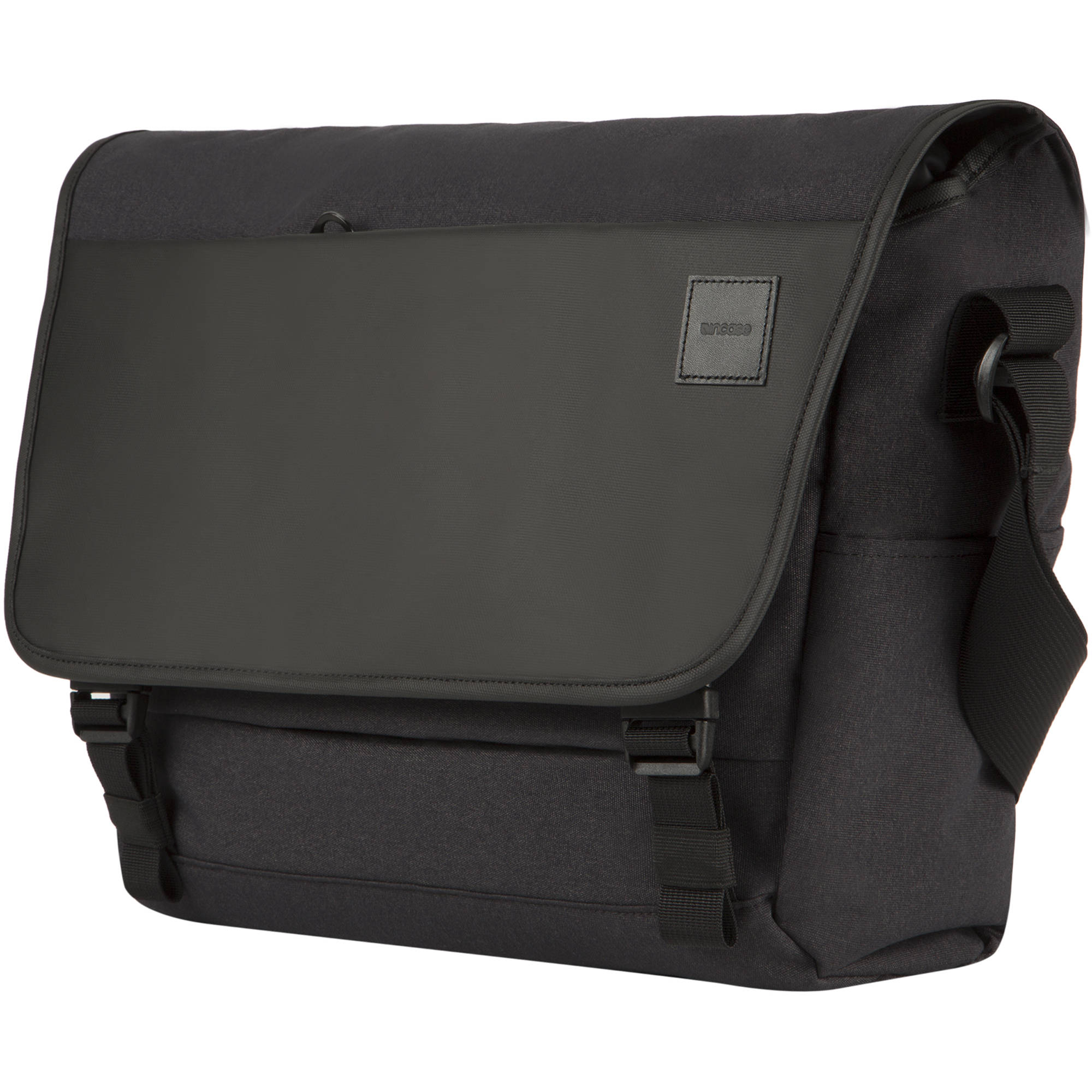 incase designs corp compass messenger bag