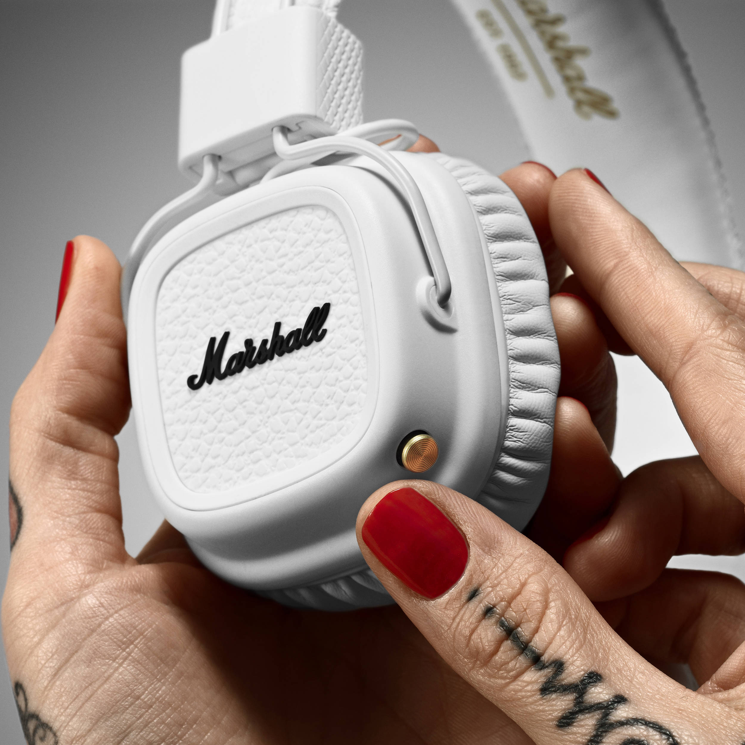 marshall major 2 bluetooth white