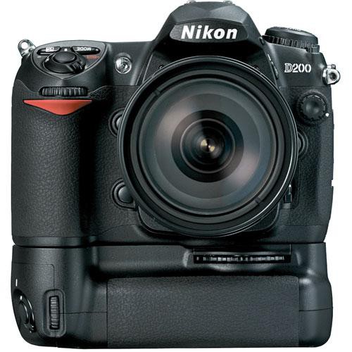 nikon d200 full frame