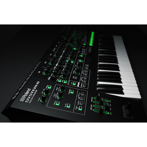 Roland AIRA SYSTEM-8 PLUG-OUT Synthesizer