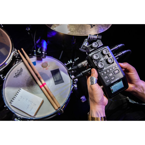  Zoom H6 - Grabadora portátil de 6 pistas, micrófonos estéreo, 4  entradas XLR/TRS, grabaciones a tarjeta SD, interfaz de audio USB,  alimentación por batería, podcasting y música : Zoom: Instrumentos Musicales