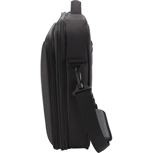 Black Case Logic PNC-218 18-Inch Laptop Case