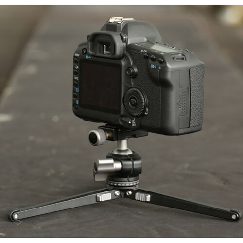 Leofoto MT-02 Mini Table Tripod