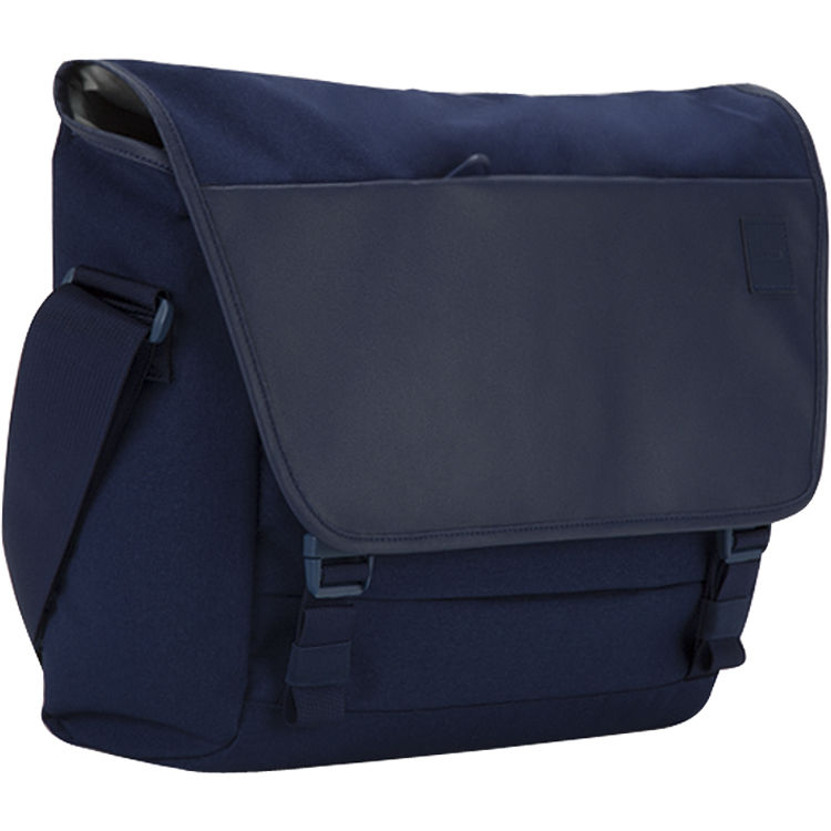 incase designs corp compass messenger bag