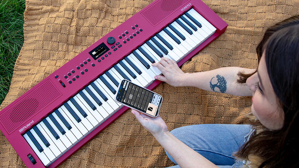Roland GO:KEYS 3 61-Key Touch-Sensitive Portable GOKEYS3-RD B&H