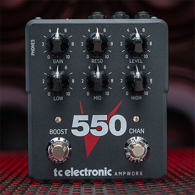 TC Electronic V550 Preamp Modeling Guitar Pedal 0709-AJX86-001