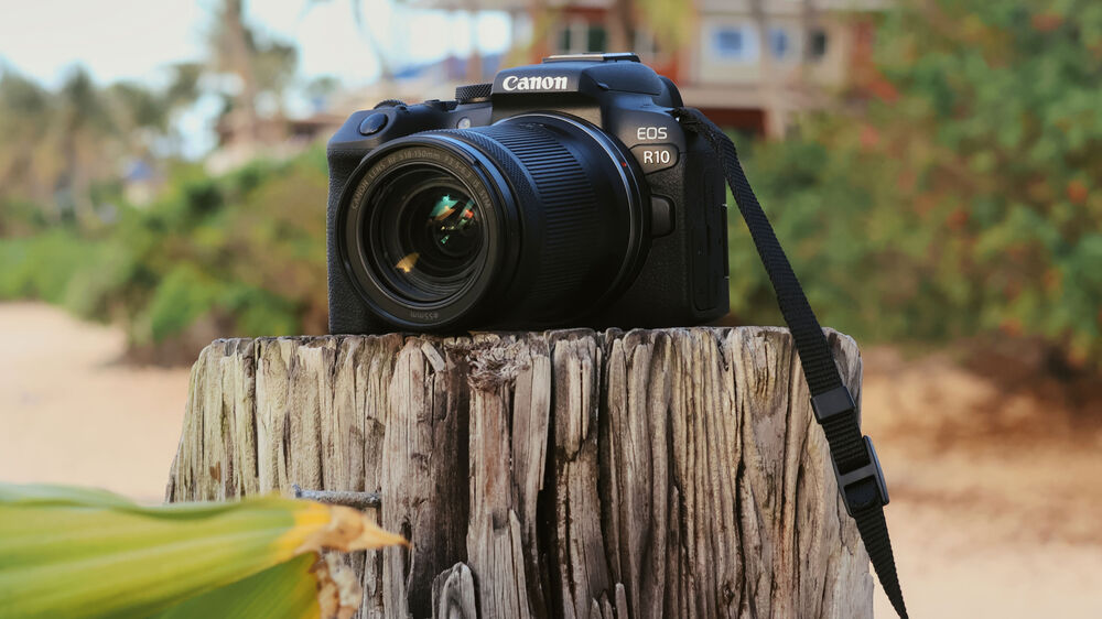 c&acirc;mera canon R10 APS-C para vlog e grava&ccedil;&otilde;es de videos incr&iacute;veis