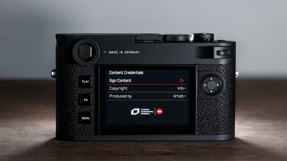 Leica Content Credentials Menu