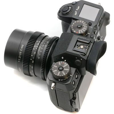 SLR Magic Cine 35mm f/1.2 Wide-Angle Lens (FUJIFILM X) SLR-3512X