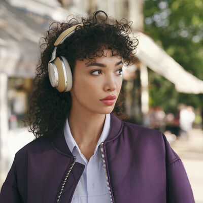 Bowers & Wilkins Px8 Noise-Canceling Wireless Over-Ear FP44563 Bowers & Wilkins Px8 Noise-Canceling Wireless Over-Ear FP44563
