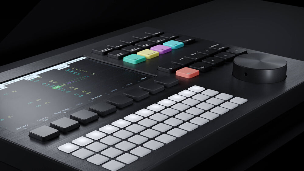 Polyend Tracker Compact Standalone Sampling PLY-TRCK-SLV B&H