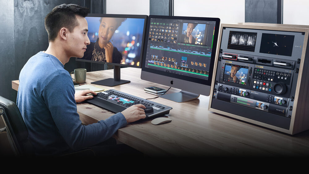 Blackmagic Design DaVinci Resolve Editor Keyboard with Resolve Software