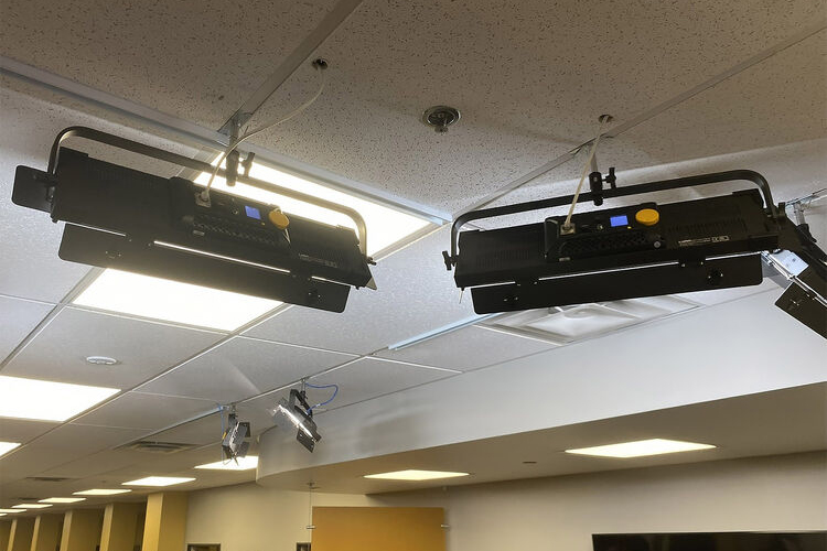 ikan Lyra LBX8-PoE Bi-Color LED Light Panel LBX8-POE-5L-1S B&H